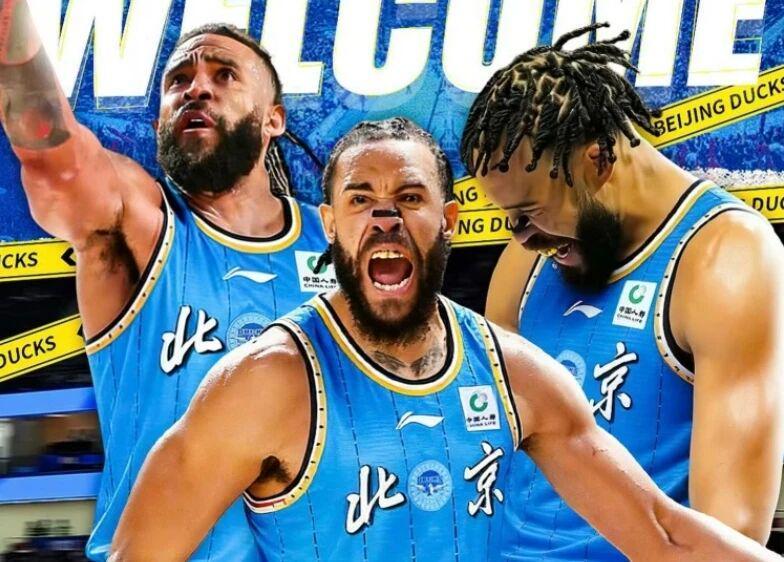 开云娱乐-北京男篮麦基到位，辽宁男篮又有新援抵达沈阳，胡明轩膝伤严重！